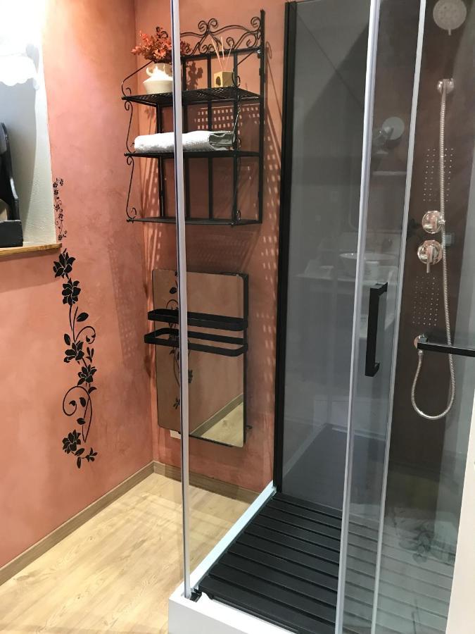 LA PETITE OIE La chambre des TISSERANDS Ménil-Hubert-sur-Orne Extérieur photo